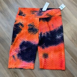 3/$15 tie dye print honeycomb stretch long short size 3X juniors